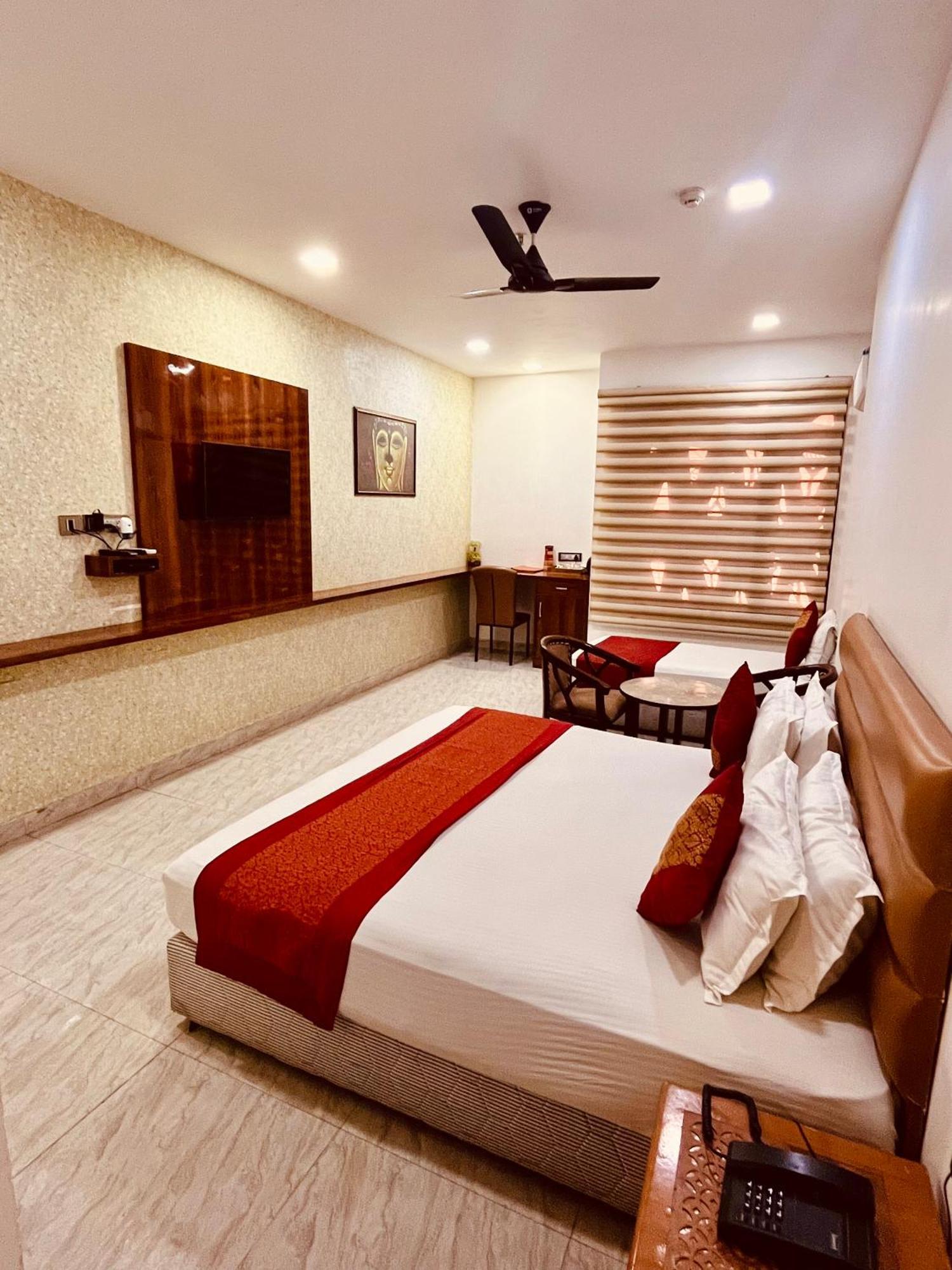 Amora Rooms Dwarka نيودلهي المظهر الخارجي الصورة