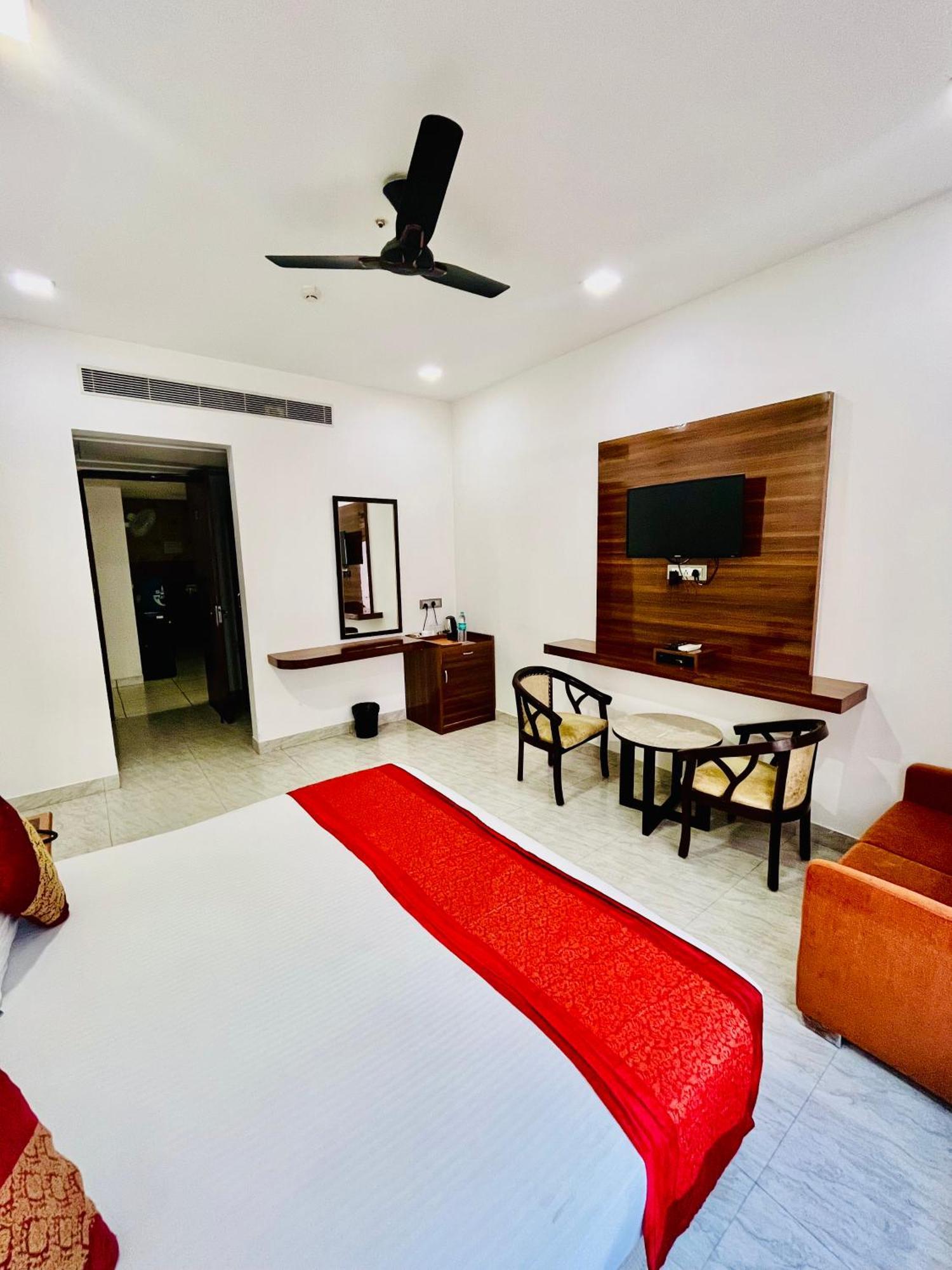 Amora Rooms Dwarka نيودلهي المظهر الخارجي الصورة