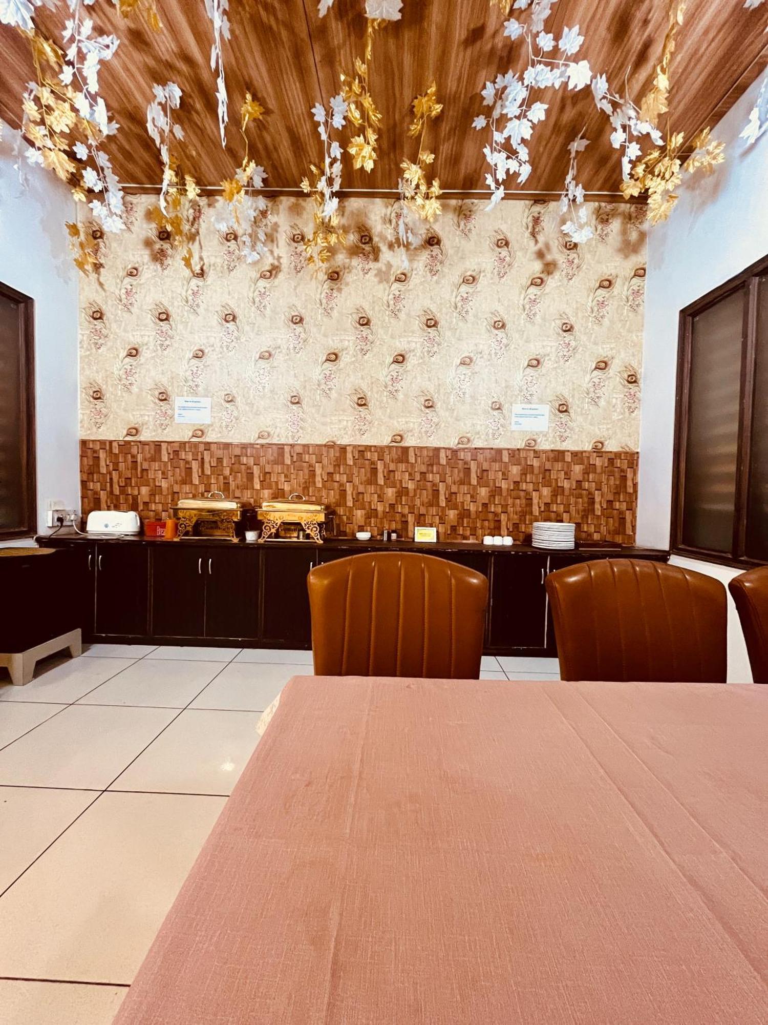 Amora Rooms Dwarka نيودلهي المظهر الخارجي الصورة