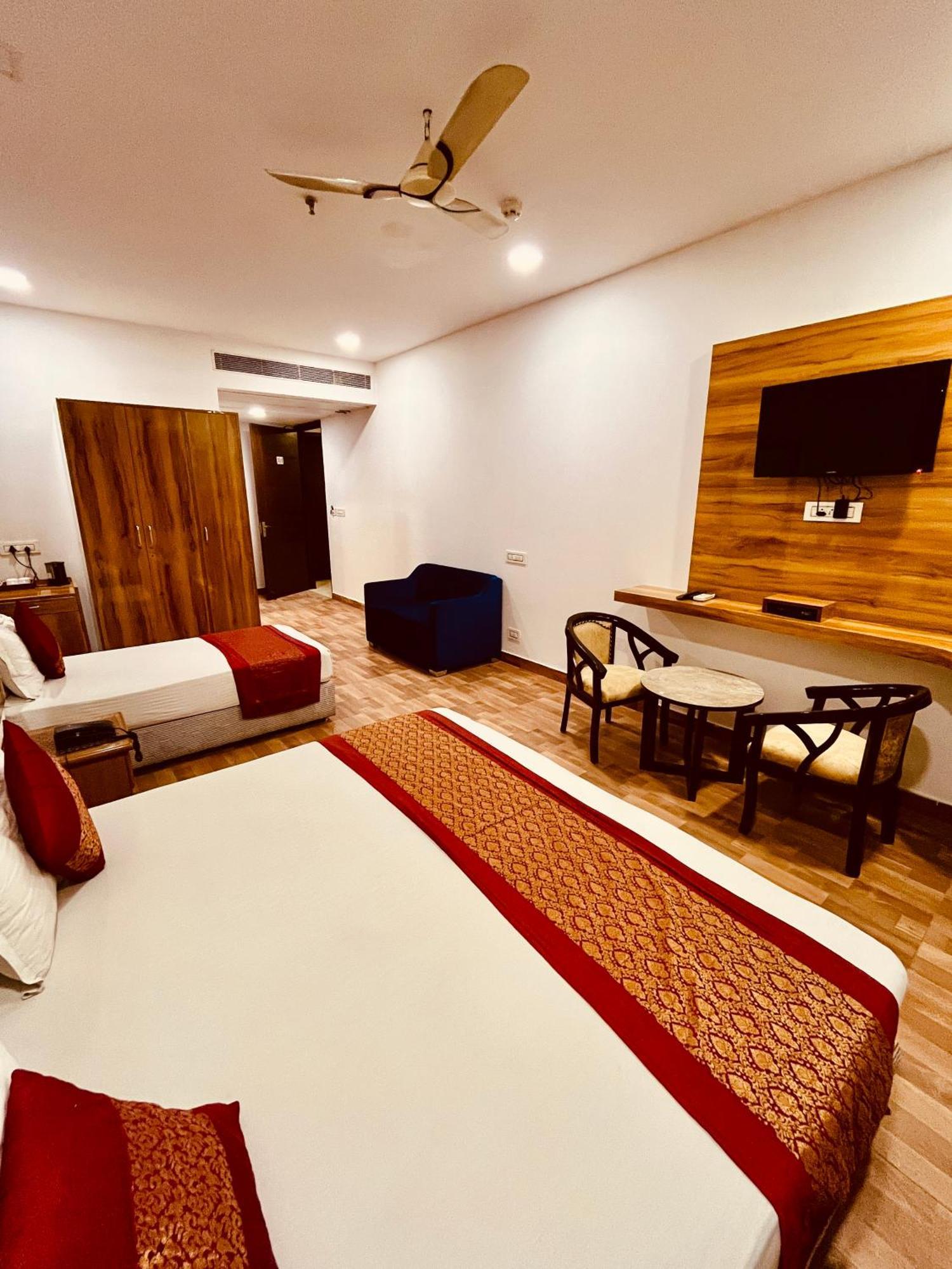Amora Rooms Dwarka نيودلهي المظهر الخارجي الصورة
