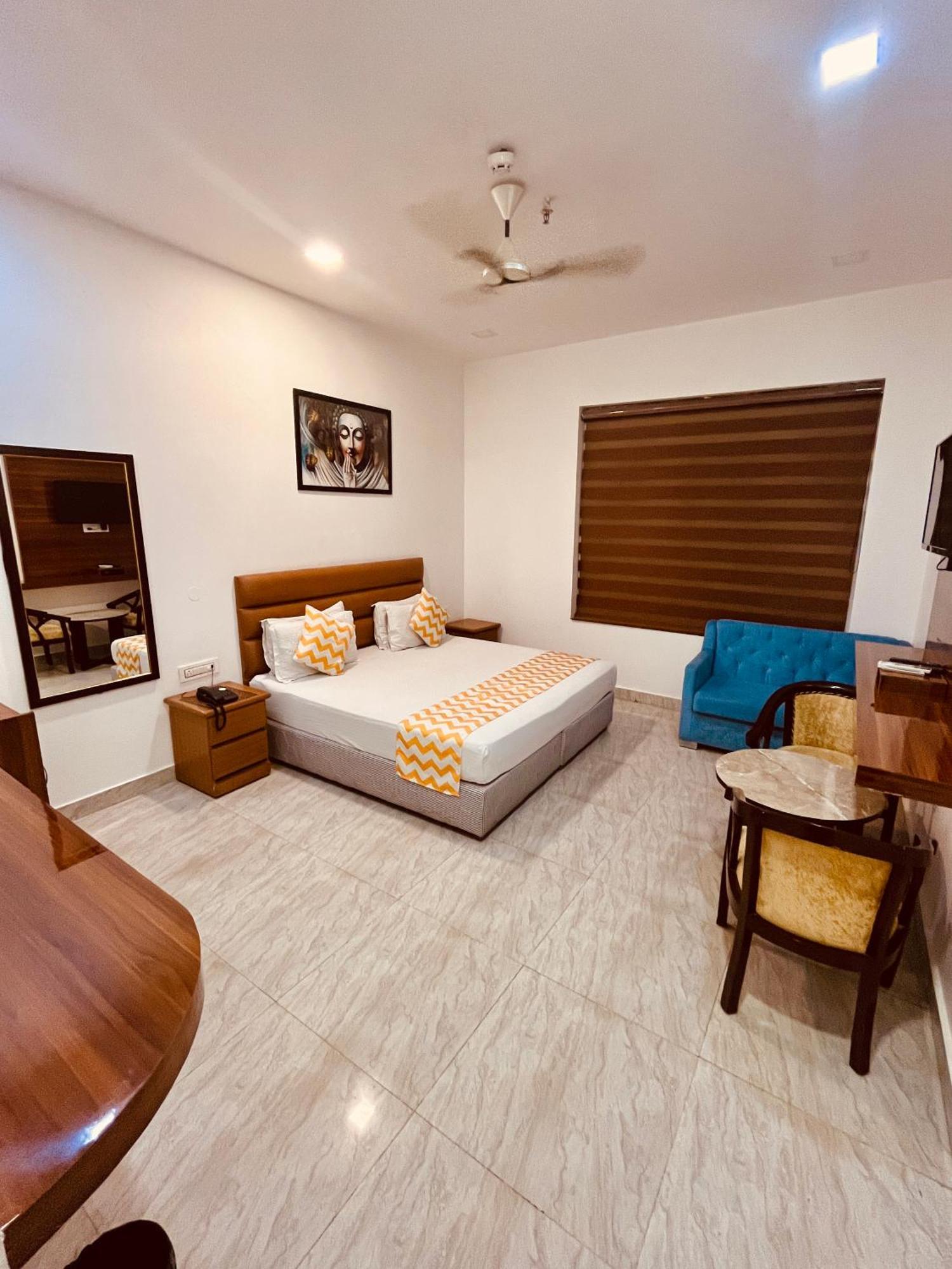 Amora Rooms Dwarka نيودلهي المظهر الخارجي الصورة