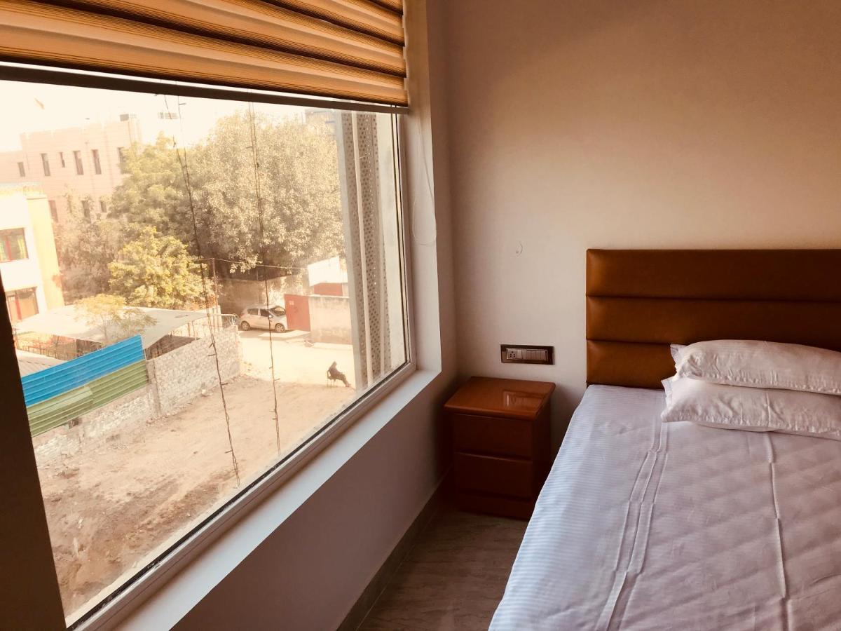 Amora Rooms Dwarka نيودلهي المظهر الخارجي الصورة